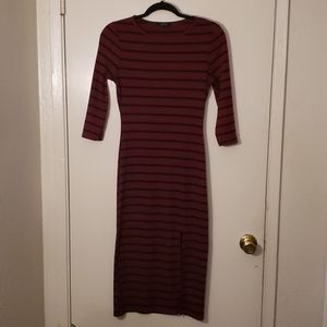 Burgundy bodycon dress